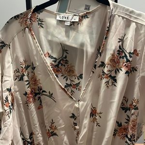 Flower blouse short sleeve